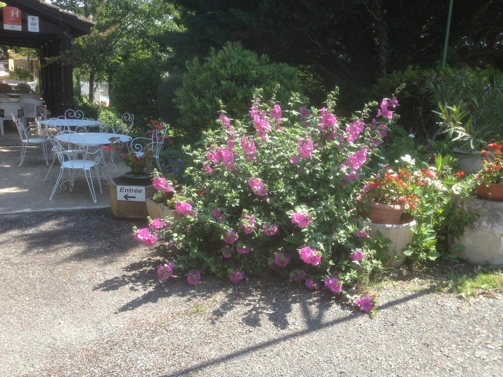 Hotel Relais De Frejeroques Foissac  Esterno foto